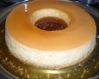 Pudim de leite condensado com coco ralado