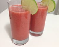 Suco refrescante de frutas vermelhas