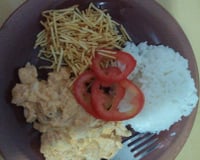 Estrogonofe de frango com palmito