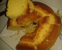 Bolo de fubá (milho) com goiabada