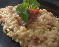 Risoto de bacon, alho poró e limão siciliano