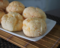 Pão de queijo de padaria