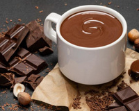 Chocolate quente com barra de chocolate (usando 3 ingredientes)