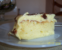 Pudim de limão com molho de vinho branco