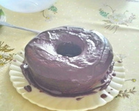 Bolo de chocolate com creme de leite