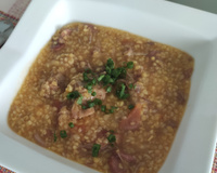 Canjiquinha de milho com costelinha de porco