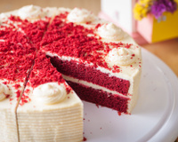Bolo red velvet: dicas para fazer o veludo vermelho perfeito e sem retrogosto