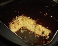 Bolo de maracujá com calda de chocolate