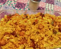 Fusilli ao molho de linguiça toscana