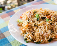 Diferentes maneiras de utilizar macarrão instantâneo