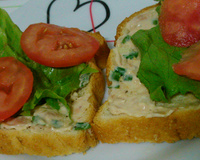 Sanduíche rápido de atum