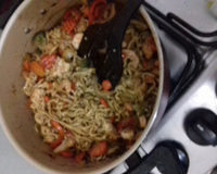 Yakisoba de camarão do Lorenzo