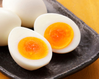 Desvendando o mistério: por que você não deve congelar ovos cozidos no freezer. Especialistas recomendam o método correto de armazenamento