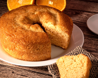 Sinto o cheirinho do elevador toda vez que vou na casa da minha avó: bolo de laranja fofinho fácil de fazer