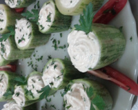 Abobrinha recheada com patê de salmão