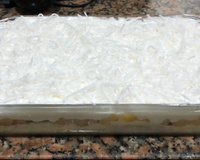 Pavê de abacaxi com marshmallow e coco fresco