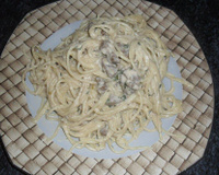 Massa ao Molho de Philadelphia com Tiras de Alcatra