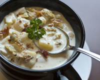 Sopa de mariscos: receita da New England clam chowder