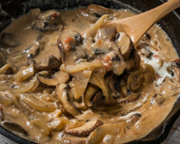 Estrogonofe de bifinhos do cachaço