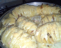 Batata fatiada e recheada