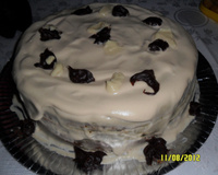 Bolo com recheio de limão e chocolate