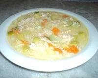 Canja de frango e legumes