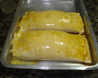 Rocambole de presunto e queijo com massa de pastel