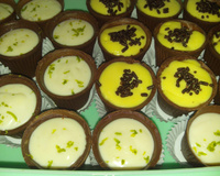 Mousse de maracujá no copinho de chocolate