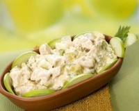 Frango com gengibre, salsão e maçã