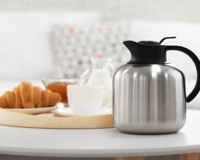 Como limpar garrafa térmica de café? Essas são as etapas essenciais para garantir a higiene