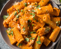 10 receitas de macarrão na panela de pressão rápidas para fazer no final de semana