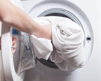 Poucos sabem, mas o tamanho da cama pode influenciar na hora de comprar máquina de lavar