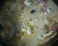 Peixe ao molho de camarão e leite de coco