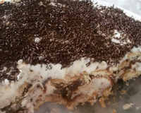 Pavê de sorvete de creme com brigadeiro