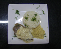 Bifes de picanha com cogumelos