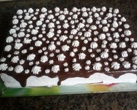 Bolo com creme de Nutella e nozes