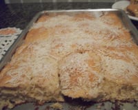 Pão doce pingado com colher