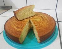 Bolo de aipim com farinha de trigo
