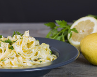 Tagliolini ao limão: aprendi com uma italiana essa receita de macarrão cremoso e perfumado