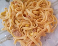 Macarrão cremoso com calabresa