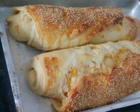 Pão caseiro recheado com presunto