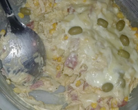 Macarrão de panela de pressão com frango queijo e presunto