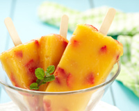 Picolé com frutas