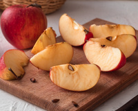 Evite que as fatias de maçã fiquem marrons com esse truque simples de um food stylist