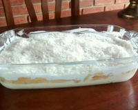 Pavê de abacaxi com marshmallow e coco fresco