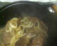 Entrecot acebolado com molho gorgonzola