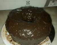 Bolo de chocolate com cobertura