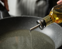 Devo usar azeite para fritar? Como fazer escolhas certas e mais saudáveis na hora de cozinhar