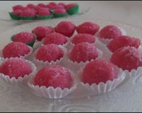 Docinho de morango ou gelatina