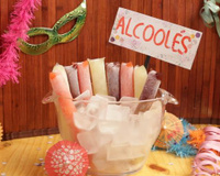 Geladinho alcoólico superfácil para entrar no clima da folia de um jeito bem refrescante!